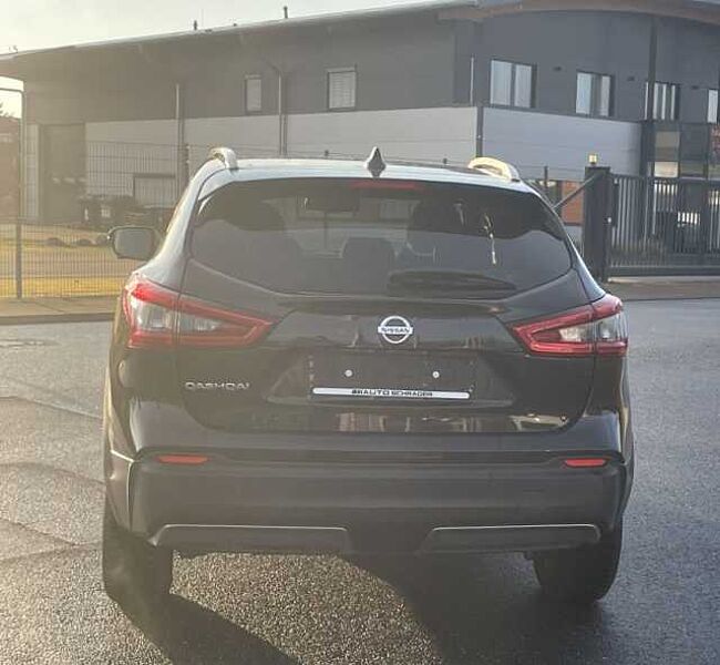 Nissan Qashqai 1.3 DIG-T N-CONNECTA