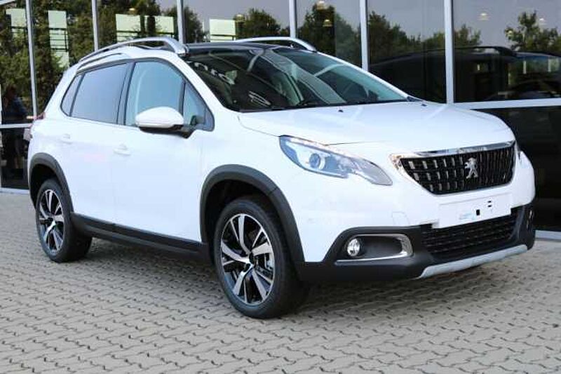 Peugeot 2008 Allure 110 Navi, Panorama, Ganzjahresreifen