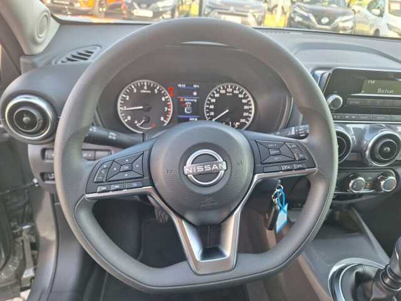 Nissan Juke 1.0 DIG-T N-Style Ganzjahresreifen