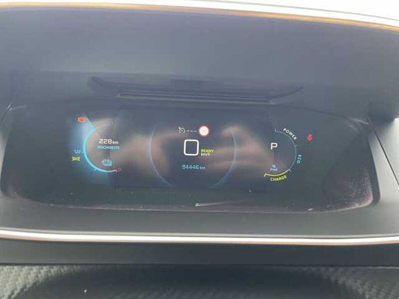 Peugeot e 208 GT 136 Full LED, Navi, 11 KW, Wärmepumpe